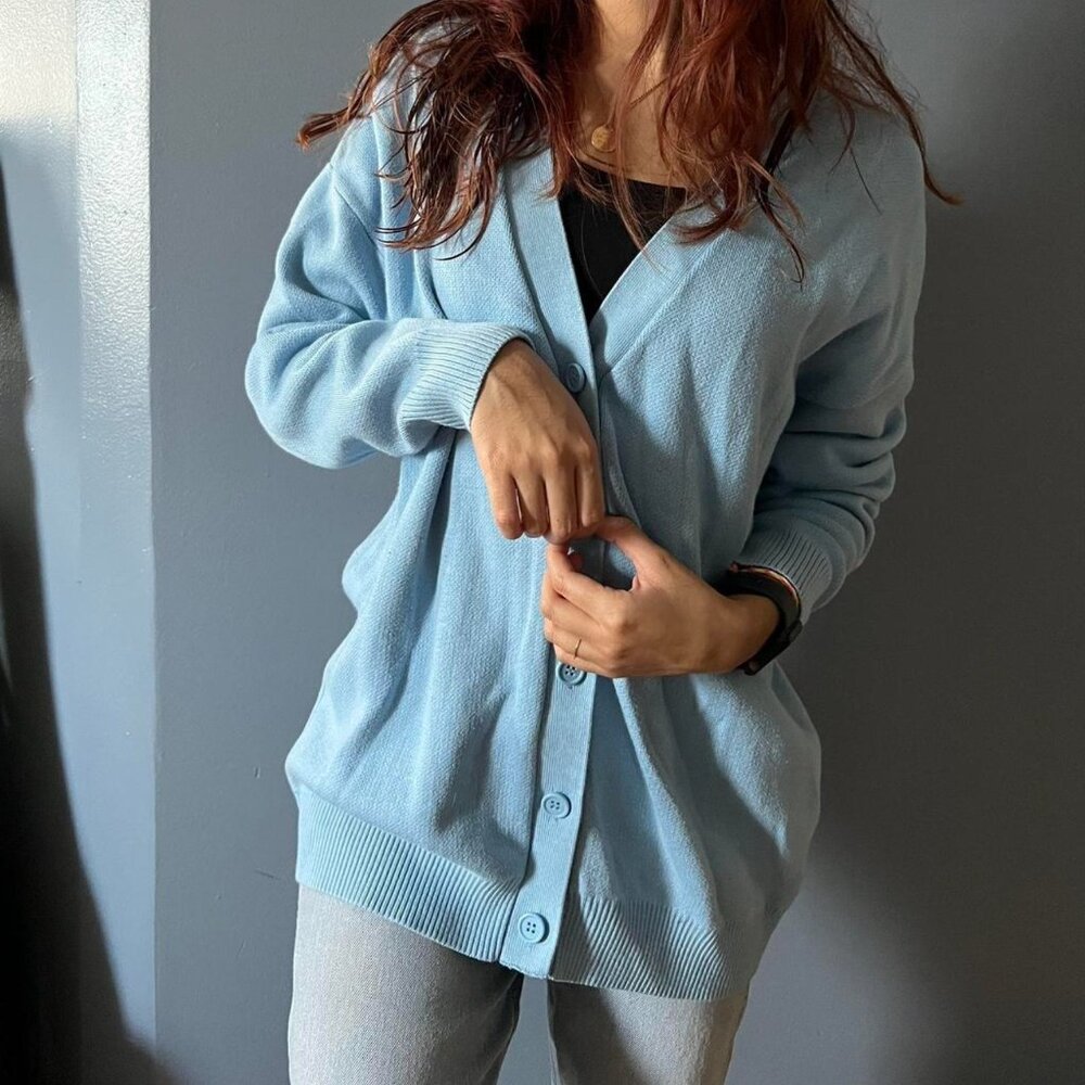 🧊 Oversized comfy light blue cardigan! SIZE SMALL